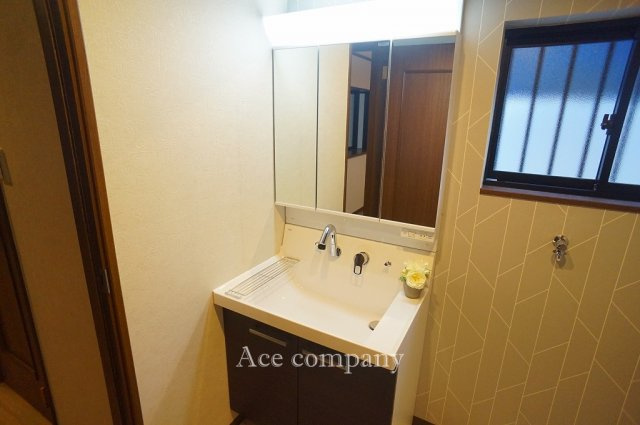 【独立洗面台】 | 東大阪市御厨栄町2丁目 | 洗面台新調です☆
