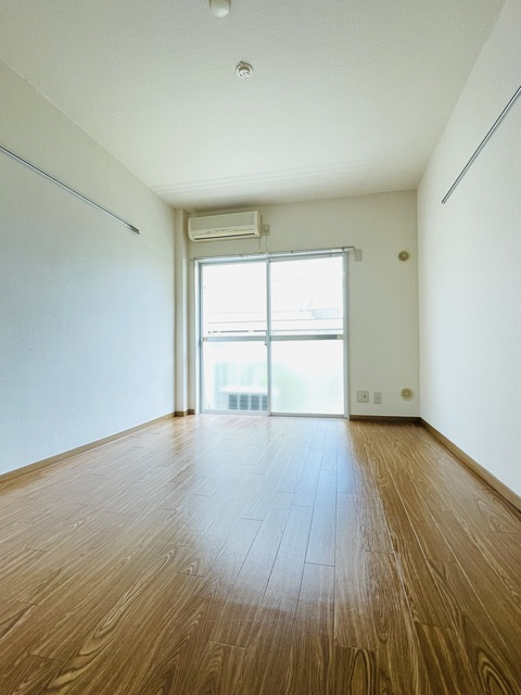 グランドール・エイトの居間・リビング