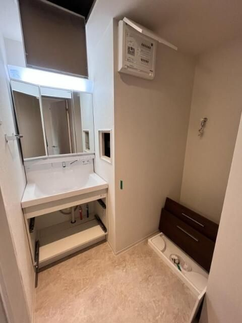 Ｔｈｅｉｏｓ　ｆｉｌｉａ（テイオス　フィリア）の独立洗面台