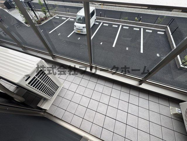 三鷹市牟礼６丁目の賃貸マンションのバルコニー