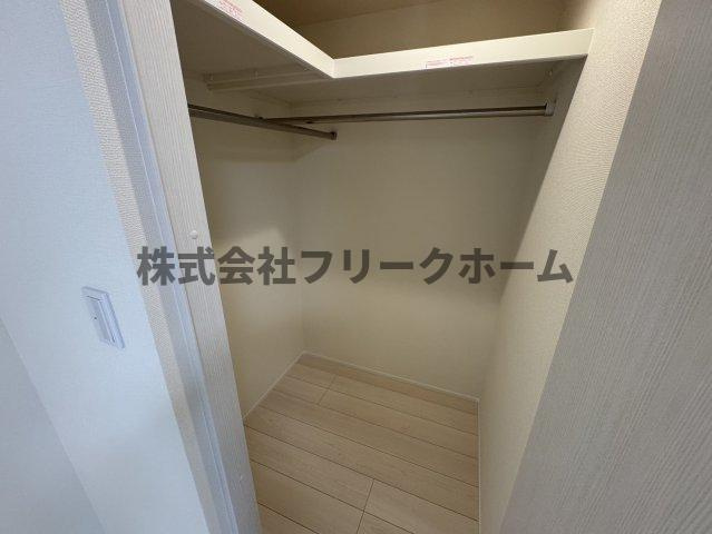 三鷹市牟礼６丁目の賃貸マンションの収納