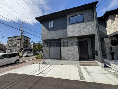 【前面道路含む現地写真】 | 明石市日富美町　新築戸建1号棟　仲介手数料無料！ | 前面道路含む現地写真です