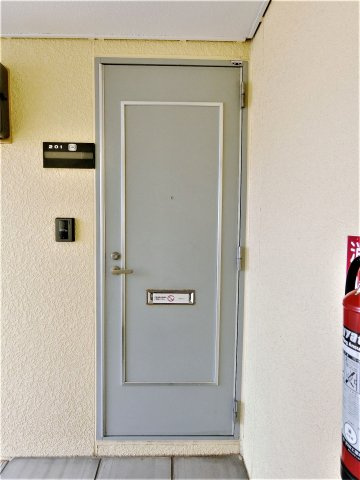 セジュールM　B棟の玄関|イメージ201号室の写真（反転あり）