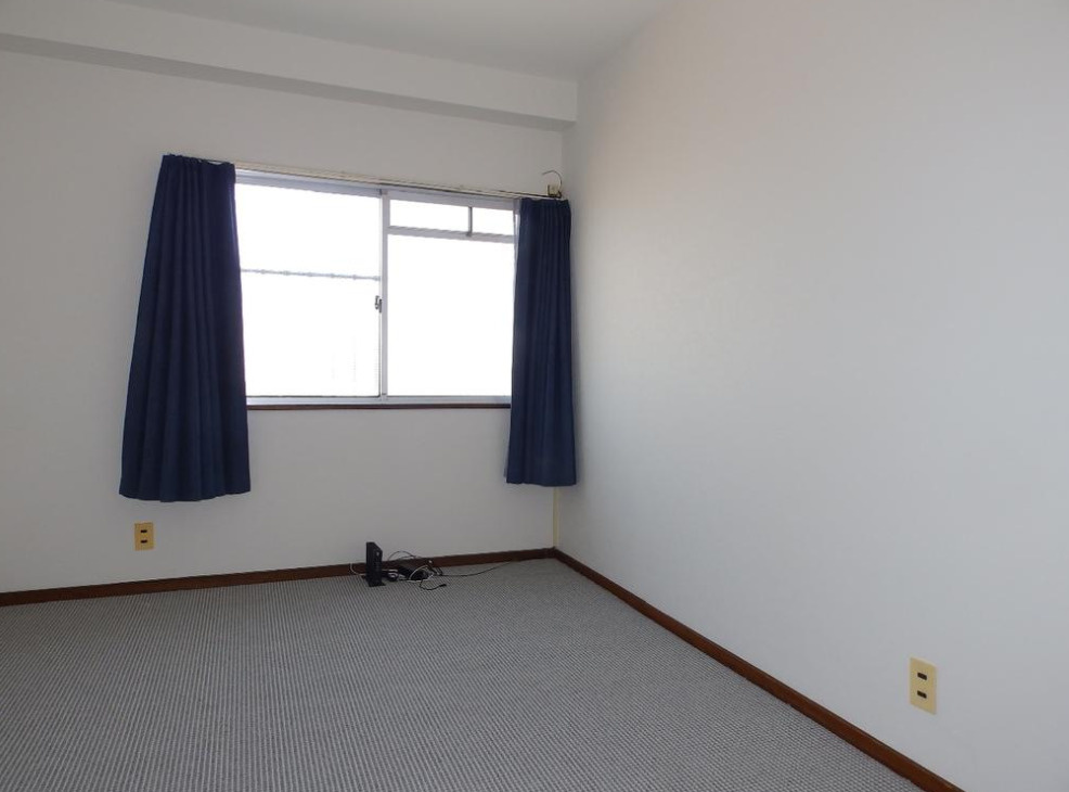 ビアンテじけまちの洋室