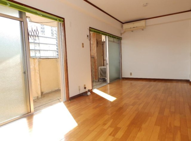 ビアンテじけまちの居間・リビング