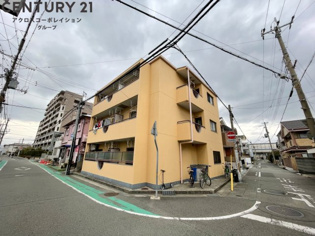 シャトリエコマエの外観