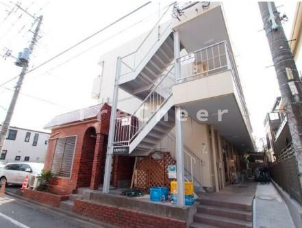 ナガタマンションの外観
