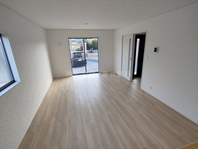 【居間・リビング】の画像