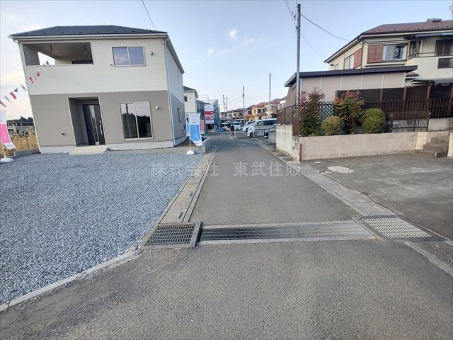 【前面道路含む現地写真】の画像