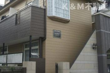 リリックハウスの外観|落ち着いた雰囲気の外観です