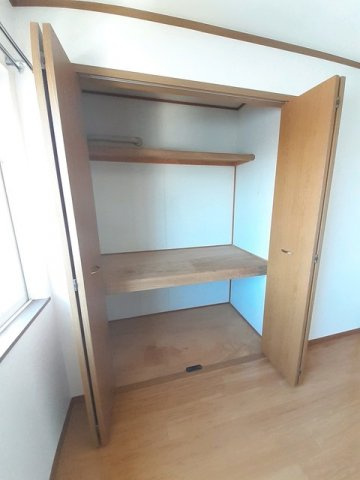 宇部市大字妻崎開作のアパートの収納