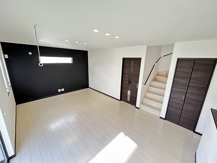 【居間・リビング】の画像