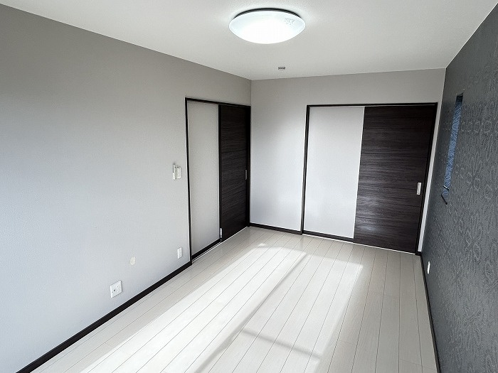 【寝室】の画像