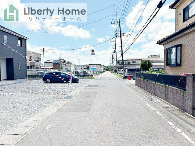 土浦市生田町第4　新築戸建　4号棟の前面道路含む現地写真