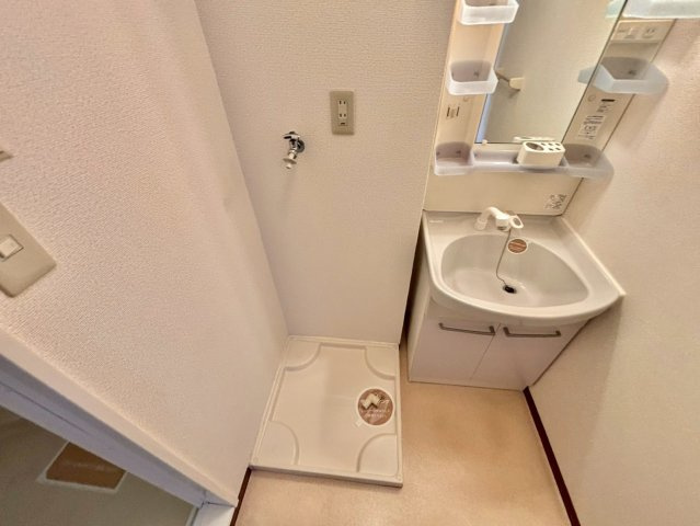 プランドール今在家の洗面所
