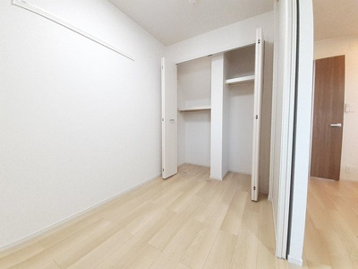 【内装】 | レーヴ・フルリールⅢ | 明るい室内です