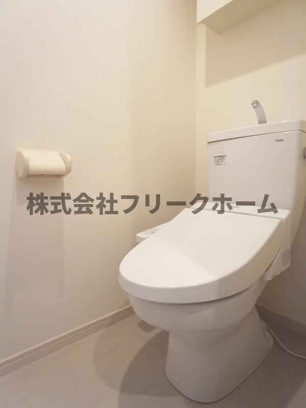 小金井市本町１丁目のアパートのトイレ