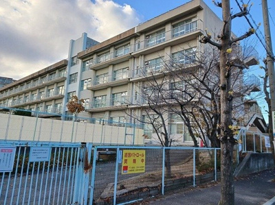 【周辺】 | サンハイツ坂末 | 長尾南小学校まで500m