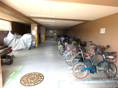 【その他共用部分】 | アルファステイツ仁川駅前 | 自転車置き場です