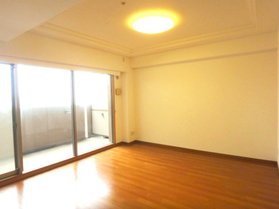 【居間・リビング】 | アルファステイツ仁川駅前 | 使いやすい居間です