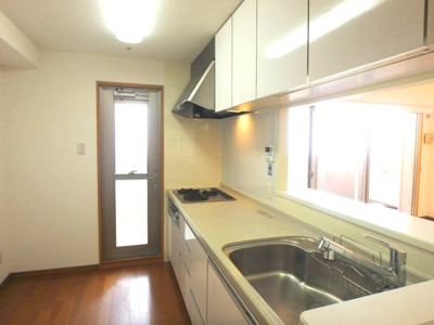 【キッチン】 | アルファステイツ仁川駅前 | お料理しやすいキッチンです