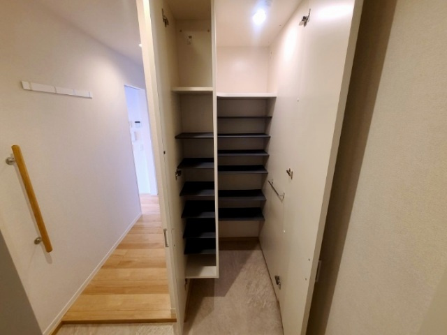 太陽の家の玄関|★玄関収納・シューズクローゼット！広々としたスペースです★