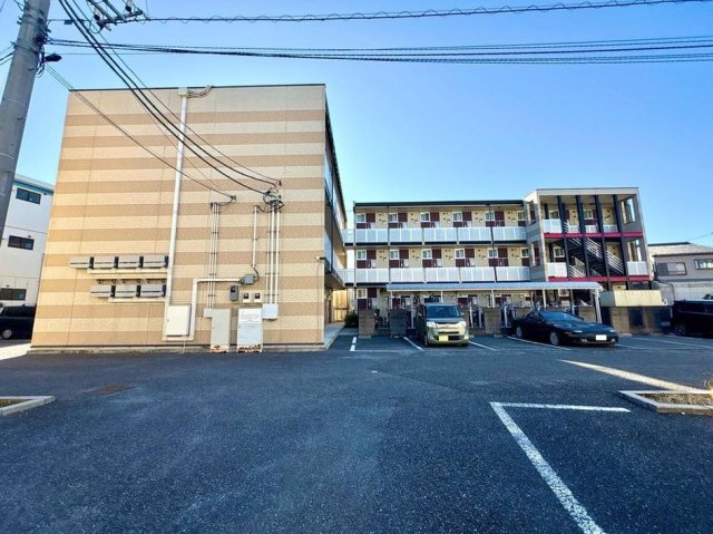 レオパレス彩Ⅱの外観