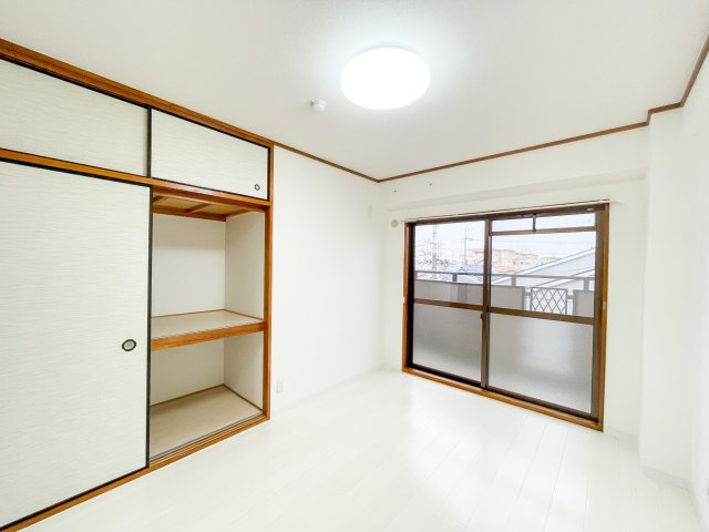 パレーシャル21の洋室