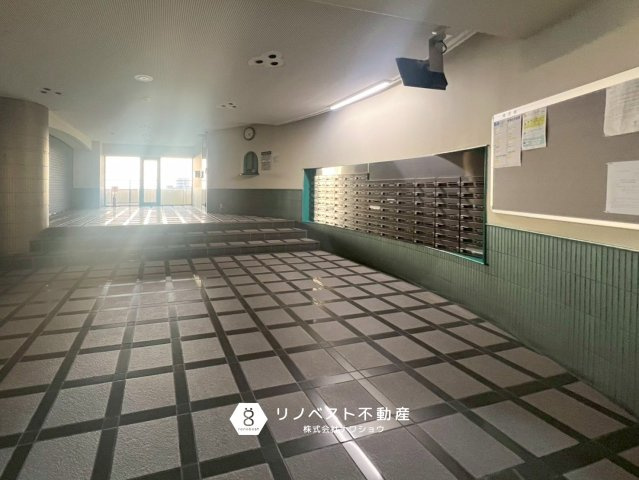 ディオフェルティ石切のその他共用部分|防犯カメラがついているのでセキュリティー面にも配慮されています。