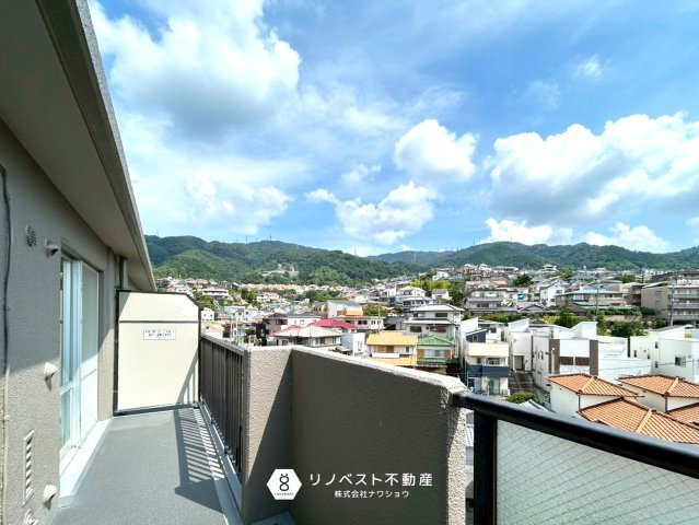 フォルム石切さくら坂のバルコニー|南向きなので陽当たりがよく洗濯物もよく乾きそうですね！