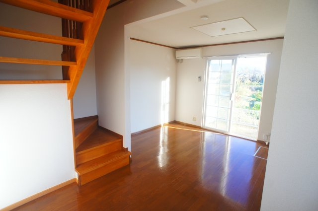 エトワ－ルの居間・リビング