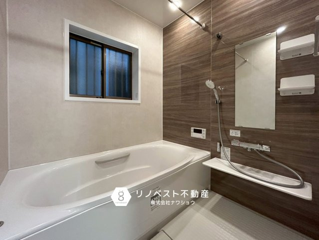 東成区大今里1丁目の浴室|浴室乾燥機付きのバスルーム。足を伸ばせて入れるくらい広さがございます♪