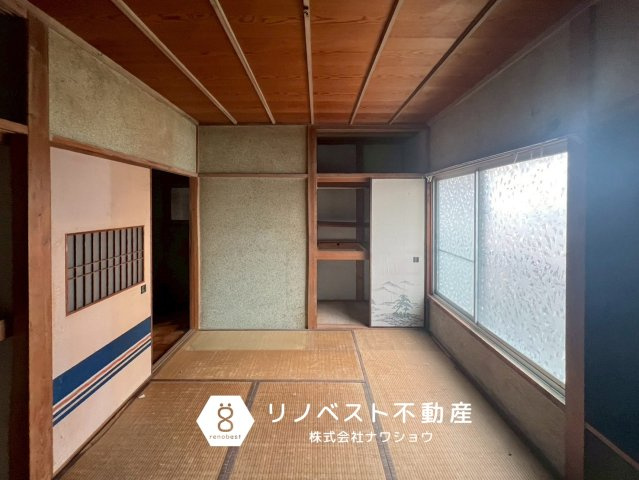 東大阪市新池島町1丁目の収納|2階和室には押入れがございます。
布団の収納などに便利◎