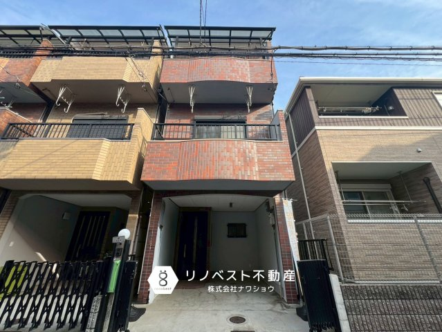 東大阪市新池島町１丁目の外観|南向きバルコニー付き中古戸建！
2025年12月リフォーム完了♪