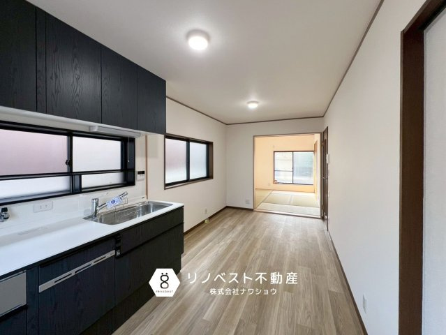 東大阪市新池島町１丁目の居間・リビング|2階リビングは家族と顔を合わせる機会が増え、家族の仲が深まります♪