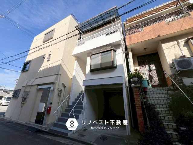 東大阪市御厨西ノ町1丁目の外観|白い壁紙がおシャレな外観です◎