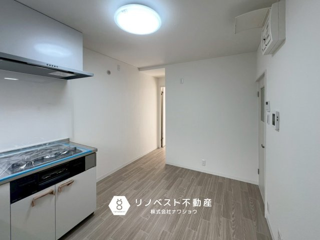 東大阪市御厨西ノ町1丁目のキッチン|どんなインテリアでも映えそうな白を基調とした内装です♪