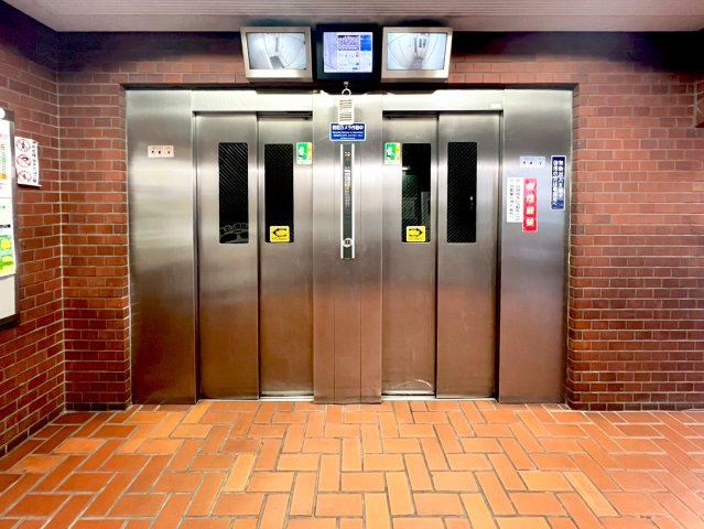 第一シャトー八戸の里のその他共用部分|2基エレベーターがあるので混み合う心配がありません◎