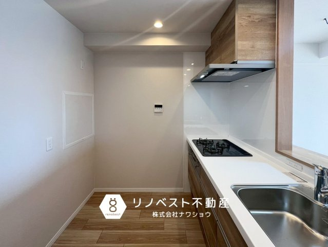 第一シャトー八戸の里のキッチン|対面式キッチンはリビングで寛ぐ家族を見守りながら、作業ができます！