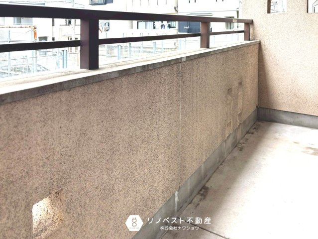 東大阪市日下町5丁目のバルコニー|2面バルコニーでお洗濯物が多い日も安心です◎