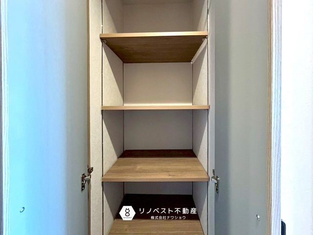 瓢箪山マンションの収納|トイレ前にも収納がございます！収納場所には困らないお部屋です！