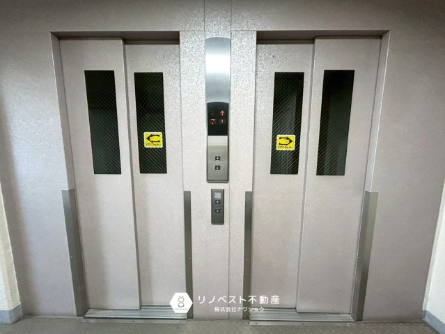 瓢箪山マンションのその他共用部分|エレベーターが2基あるので混み合う心配がありませんね◎