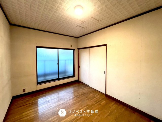 東成区中道4丁目の洋室|洋室からバルコニーに出ることができるので日々の気分転換にも良さそうですね！