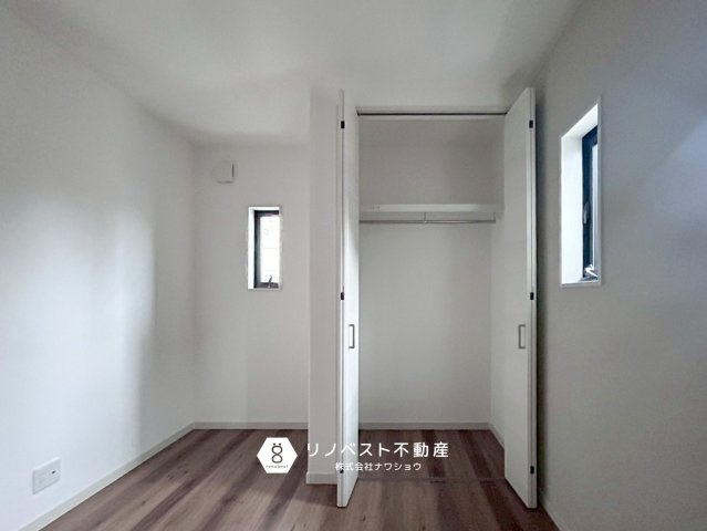 生野区舎利寺1丁目の収納|クローゼットは奥行きがあり、大きなものもスッポリ収納可能◎