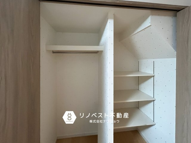 東大阪市中小阪1丁目の収納|お洋服が多い方でも安心！洋服選びがワクワクするWIC！