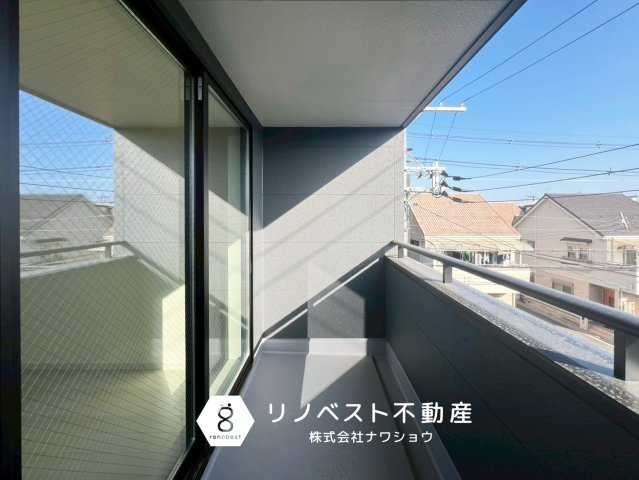 東大阪市大蓮北4丁目のバルコニー|洋室に面したインナーバルコニー。
東向きで日当たりもバッチリ◎