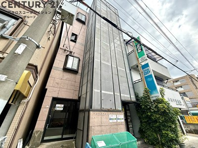 オートロック付きで外部からの出入りが無く安心です