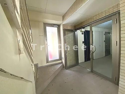 【エントランス】 | アーバンフラッツ弦巻