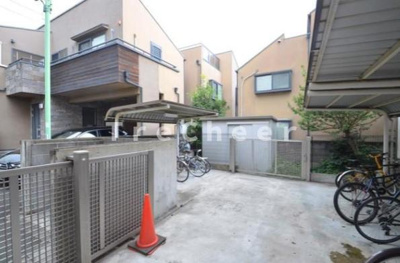 【駐車場】 | アーバンフラッツ弦巻