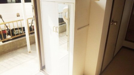 グリーンハイツの玄関|下駄箱に姿見付いています